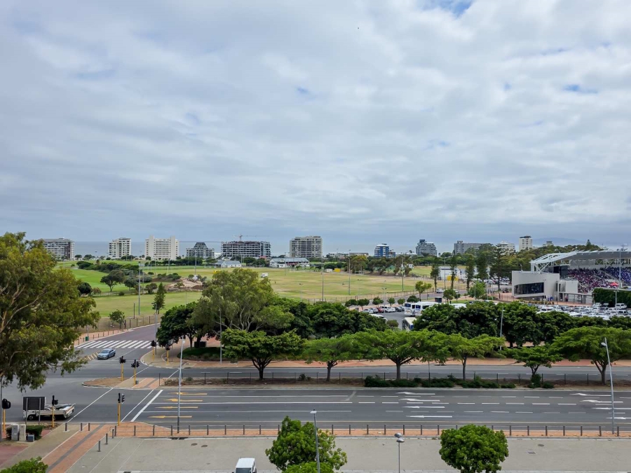 2 Bedroom Property for Sale in Green Point Western Cape